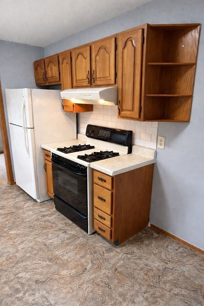 Photo - 3 Bed 1 Bath Single Family Home in Gary!