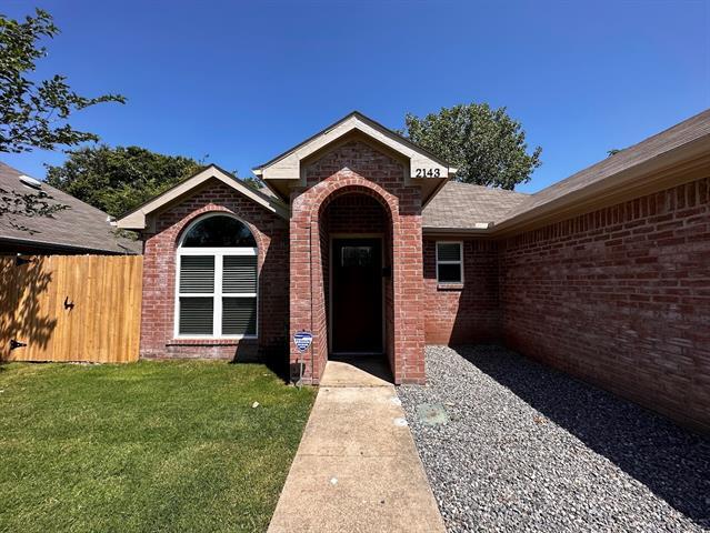 Photo - 2143 Gilford St