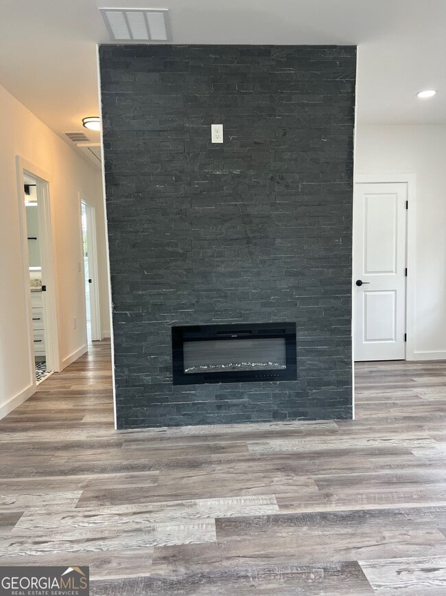 Photo - 2390 Beecher Rd SW