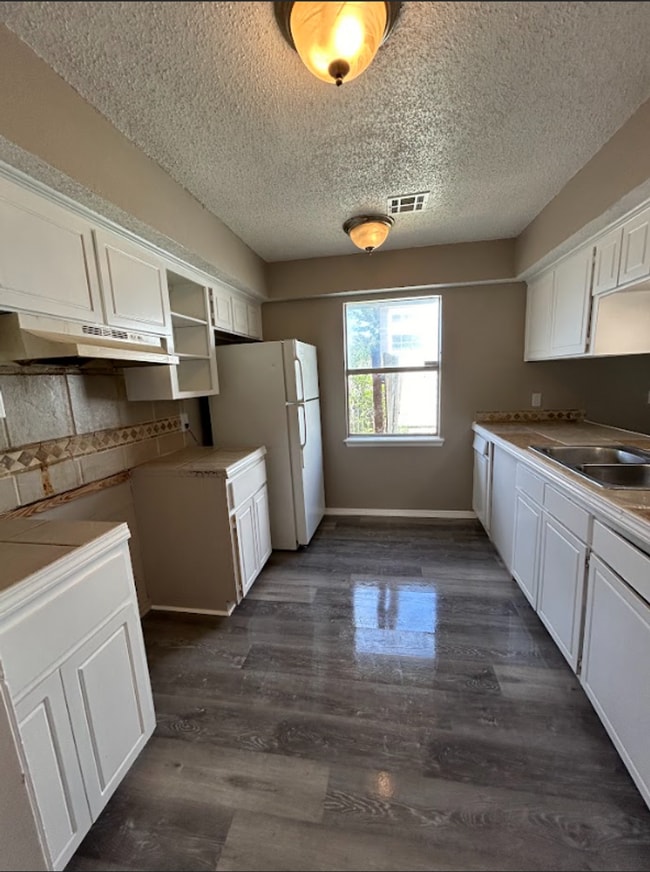 Photo - Stunning 4 Bedroom