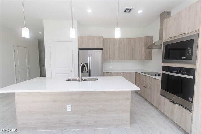 Photo - 1456 Rugby Cir