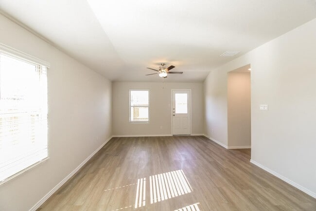 11011 Inflow Dr