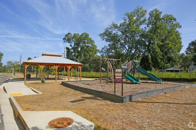 Mary-Leila Lofts