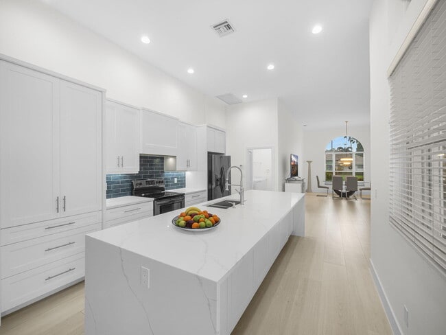 Photo - 9070 Cypress Hollow Dr