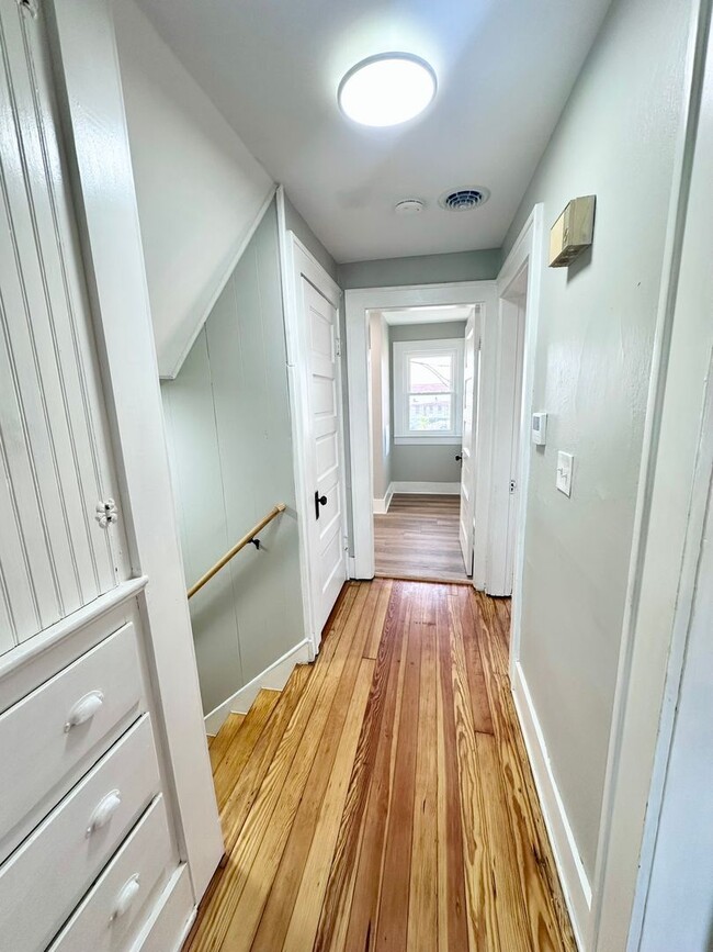 Photo - 139-141 W. Sandusky Unit 139 1/2 W. Sandusky