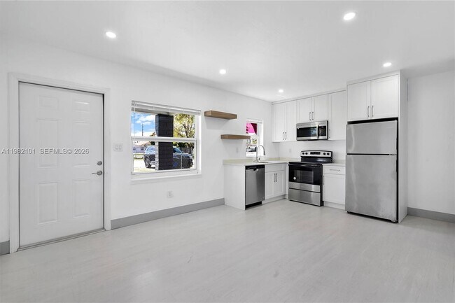 Photo - 775 NW 96th St Unidad B