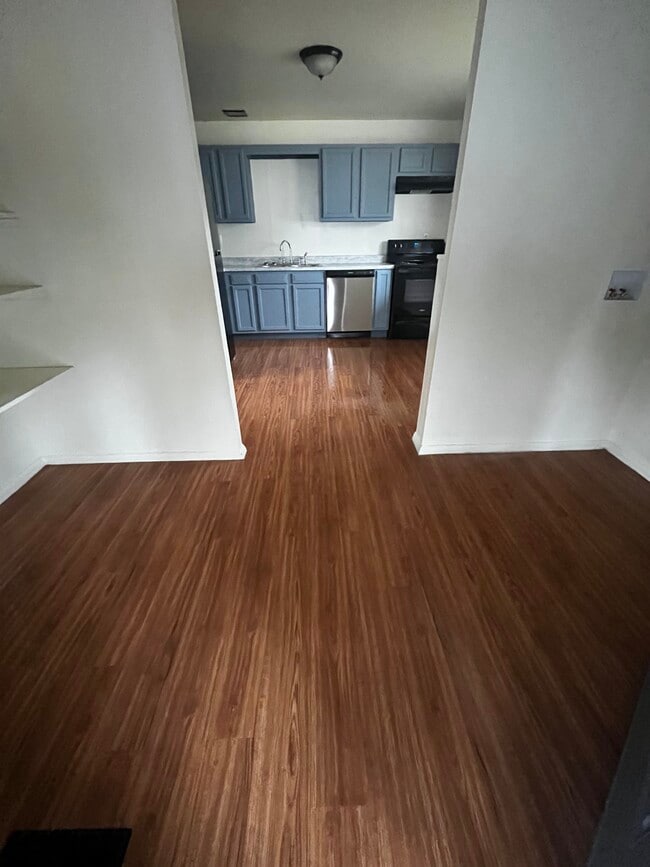 Photo - 2455 Merriway Ln