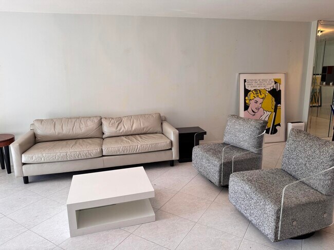 Photo - 5574 Witney Dr Unit 102