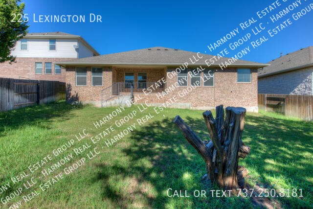 225 Lexington Dr