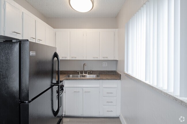 2HAB, 1BA - 770 ft² - Brix on Belleview Apartments