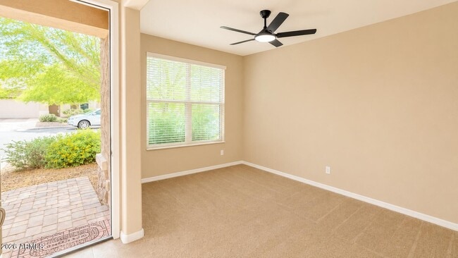 Photo - 277 N Jesse St