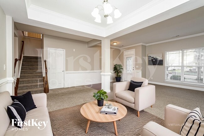 Photo - 137 Rosewalk Ln