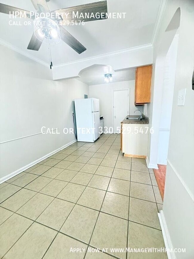 Photo - 3363 Warrensville Center Rd Unit GM-212