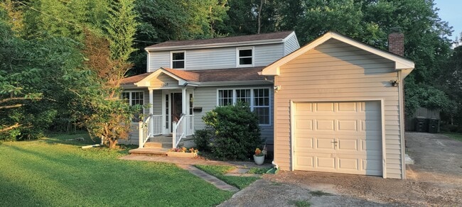 Building Photo - 1208 Back Creek Rd Rental