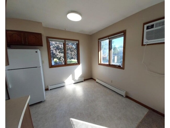 Photo - 631 13th St S