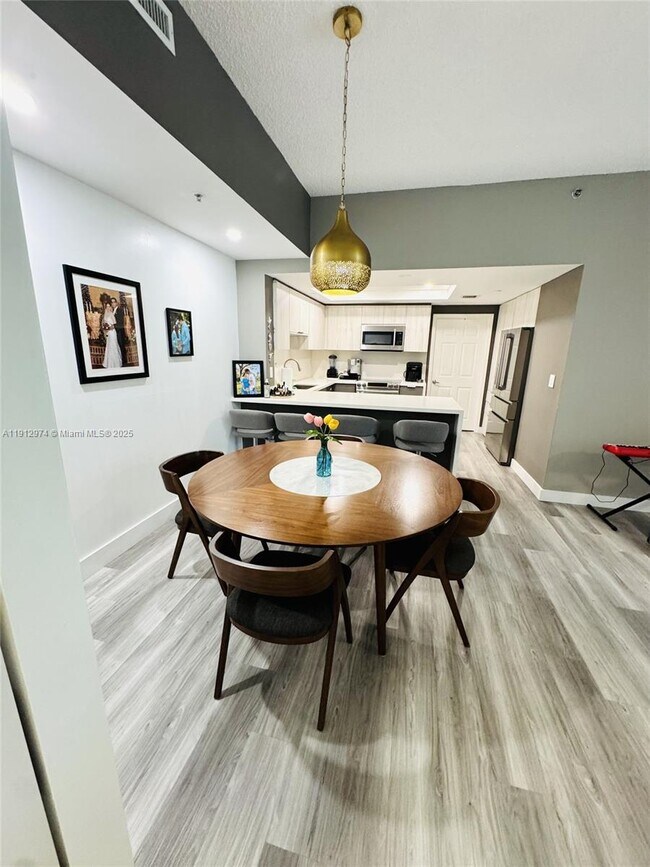 Photo - 9725 NW 52nd St Unit 114