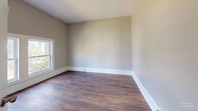 Photo - 838 Yale St Unit 838 Yale St -  1