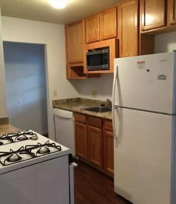 Photo - 2102 Pompton Dr