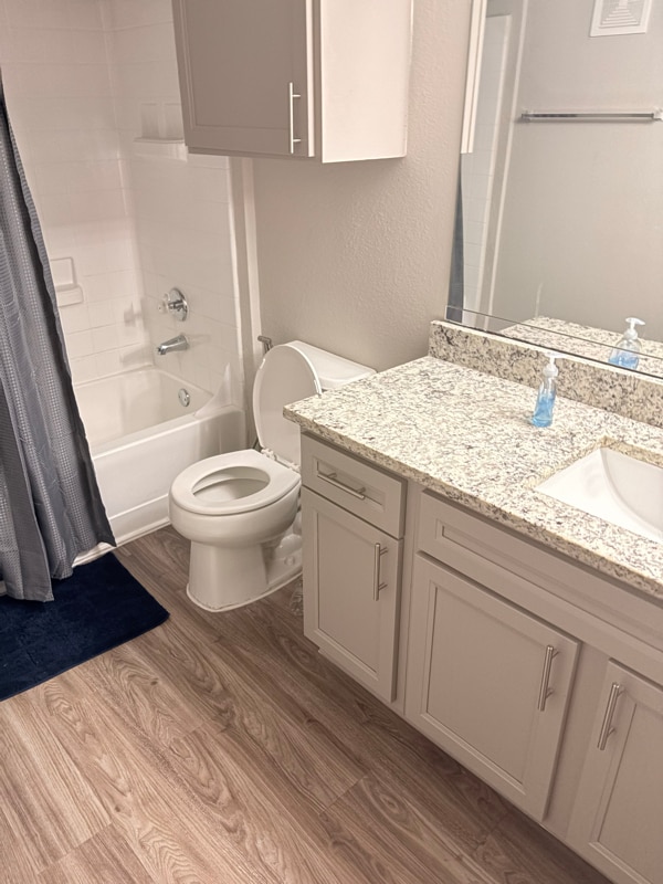 Photo - 1201 E Park Blvd