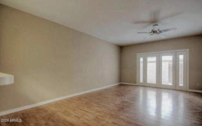 500 N Roosevelt Ave