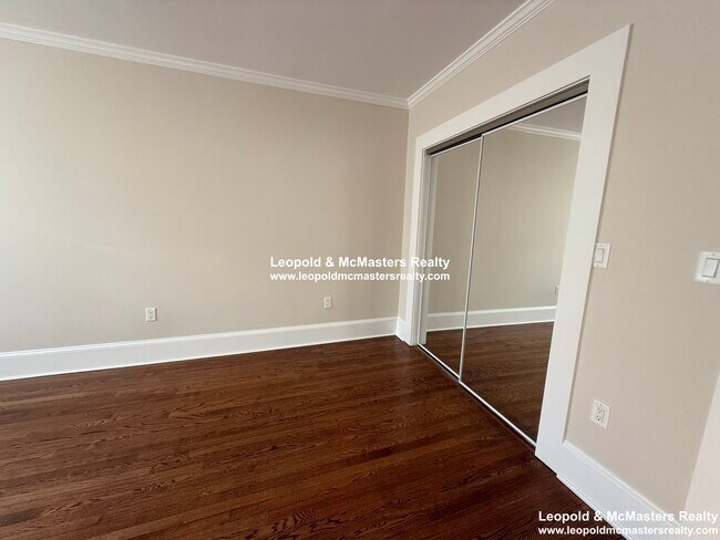 Photo - 15 Short St Unit 2