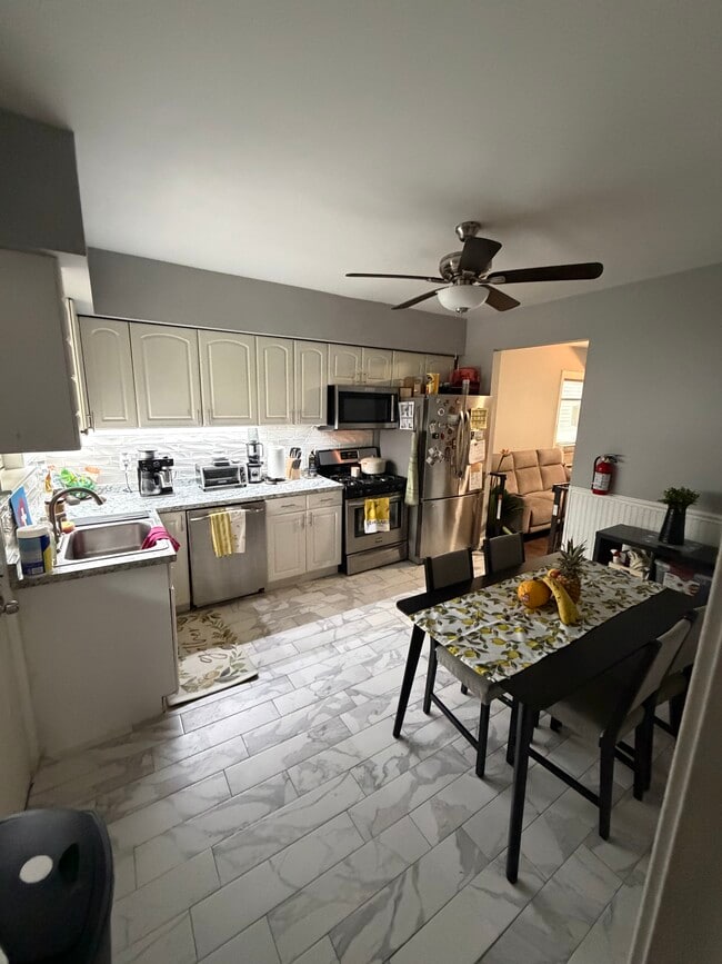 Photo - 724 Ringwood Ave Unit Apartment 1