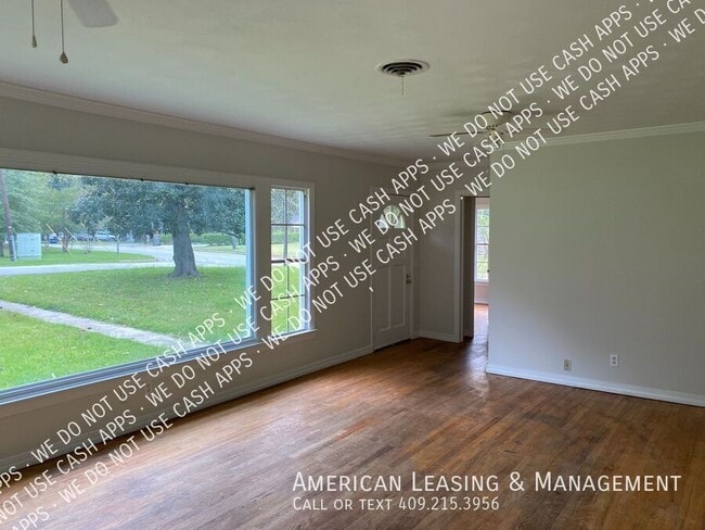 Photo - 203 Lee Ln