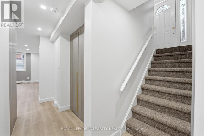 Photo - 2291 Badger Crescent