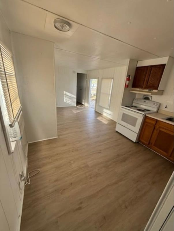 Photo - 215 Weeks Rd