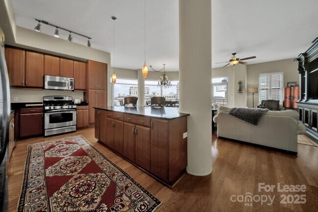 Photo - 4620 Piedmont Row Dr Unit 613