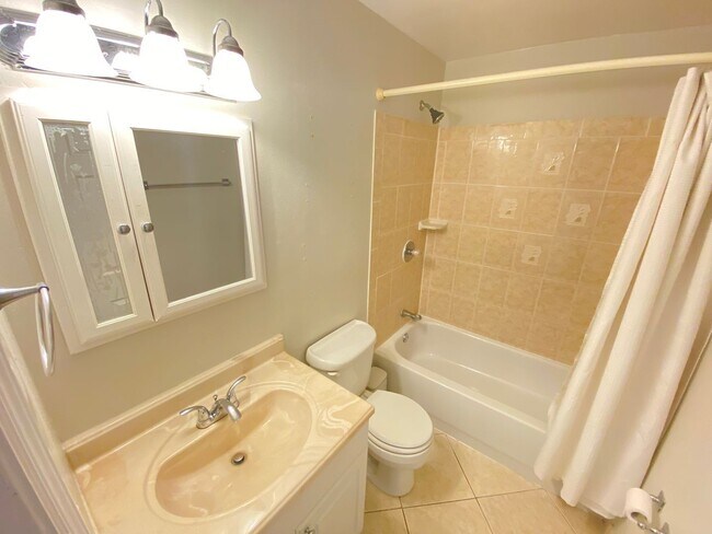 Photo - 525 Conway Rd Unit 154