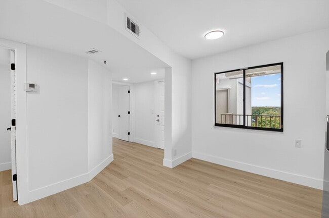 Photo - 14475 Strathmore Ln Unit 808
