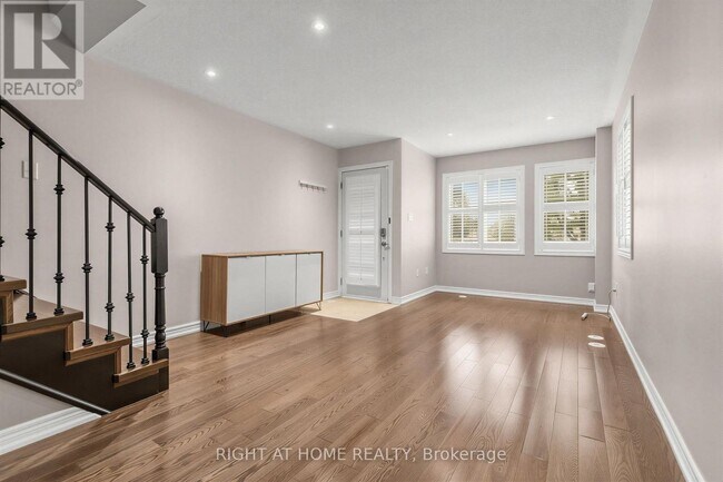 Photo - 2628 Bur Oak Ave