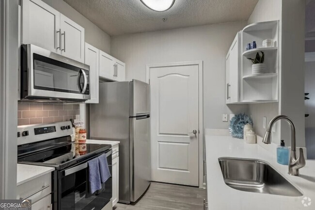 Building Photo - 2900 Pharr Ct S Northwest Unit 2213 Rental