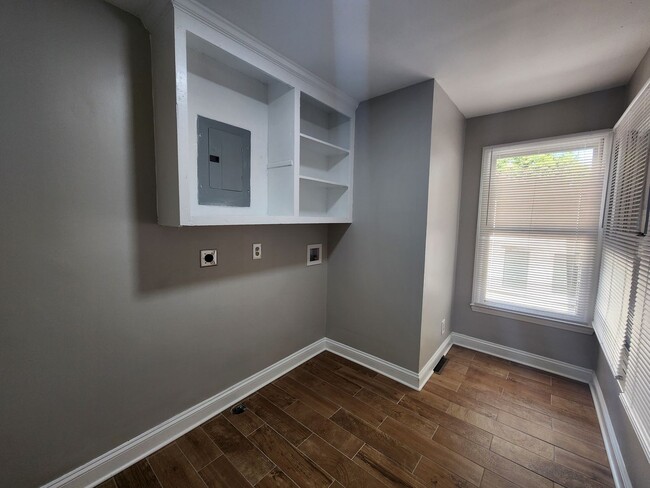 Photo - 4 Bedroom, 3 Bath Ranch in the heart of Mo...