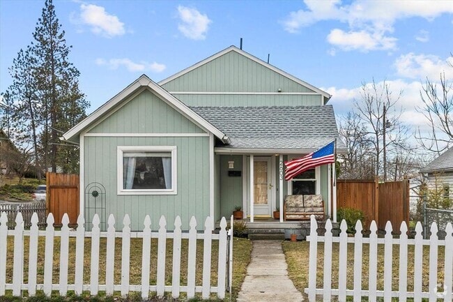 Building Photo - 2603 W Kiernan Ave Rental