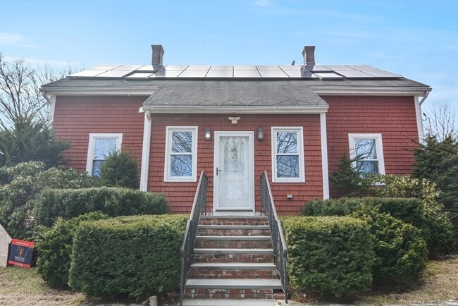 Building Photo - 21 Cemetery St