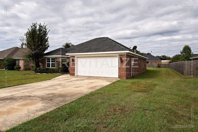 Photo - Spacious 3-Bedroom Home with Open Floor Pl...
