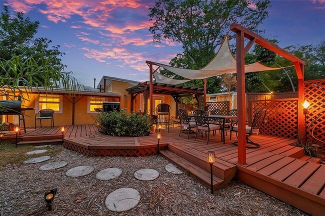 Photo - 1111 32nd St N