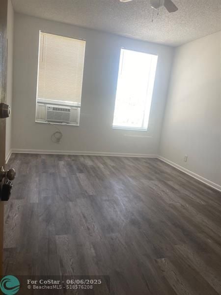 Photo - 2716 S Dixie Hwy Unit 205