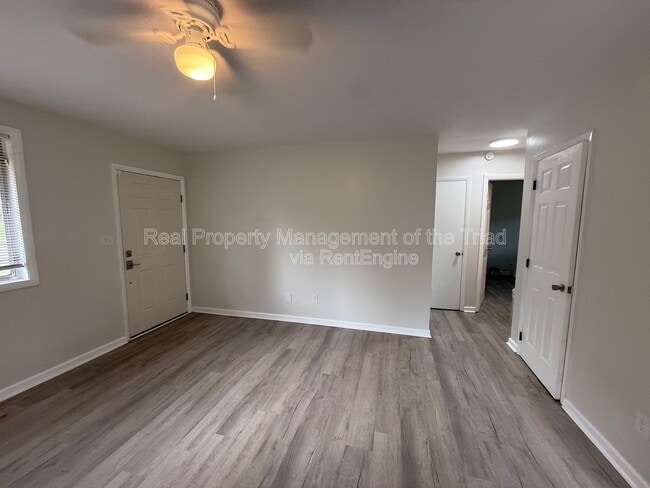 Photo - 1415 Comstock Ln