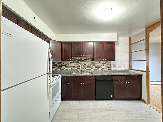 Photo - 1639 Oakwood Ave Unit 302