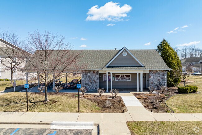 Entrance - Heatherwood Condos