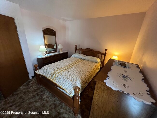 Photo - 220 Linden St