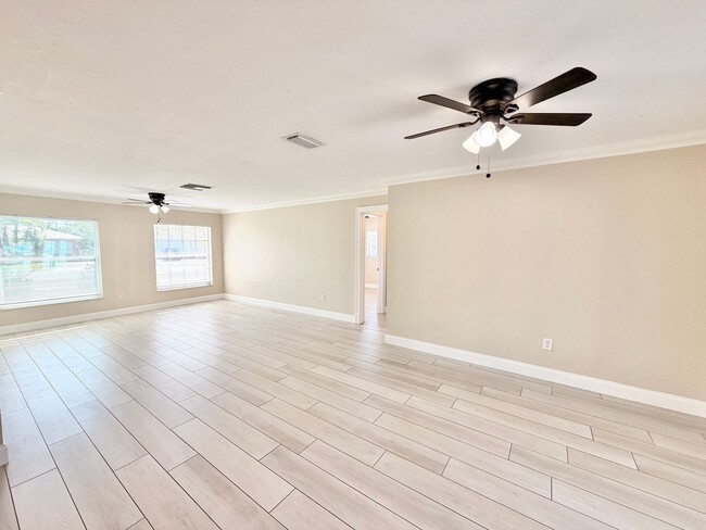 Photo - ** POINCIANA VILLAGE ** 4 BED / 2 BATH - SINGLE FAMILY - CENTRAL NAPLES - PET OK! - ANNUAL RENTAL