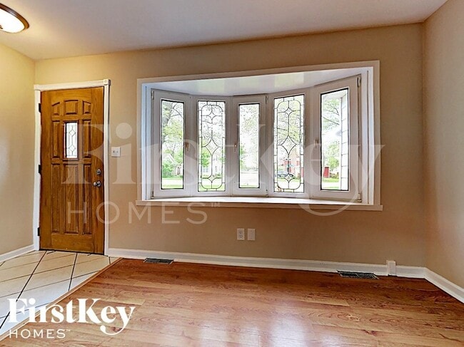 Photo - 786 N Shore Dr