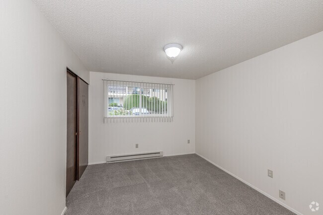 2BR, 1BA - 1,024 - Bedroom