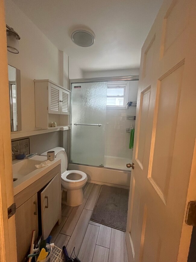 Photo - 406 Gregory St Unit #2