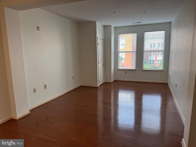 Photo - 2655 Prosperity Ave Unit 319