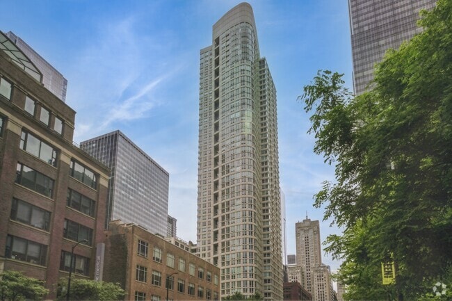 Building Photo - 345 N LaSalle St Unit 2604 Rental
